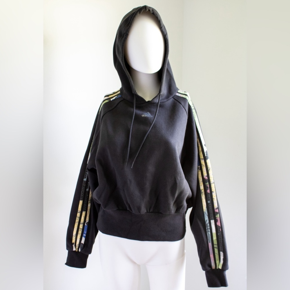Adidas Floral 3-Stripes Black Raglan Cropped Women’s Hoodie Size Medium